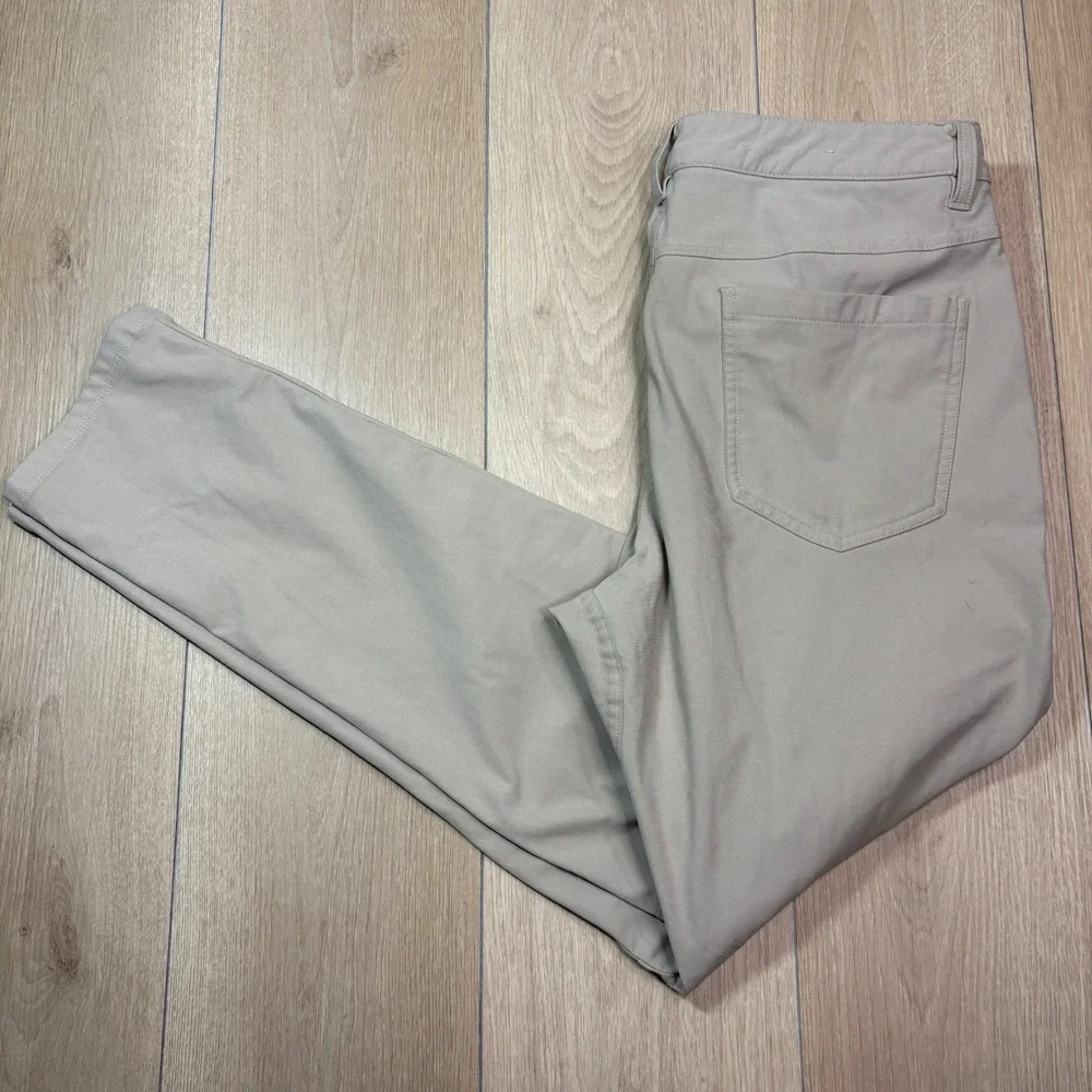Lululemon ABC Pant Slim Warpstreme Tan Khaki Mens Size 33x30 Flaws READ